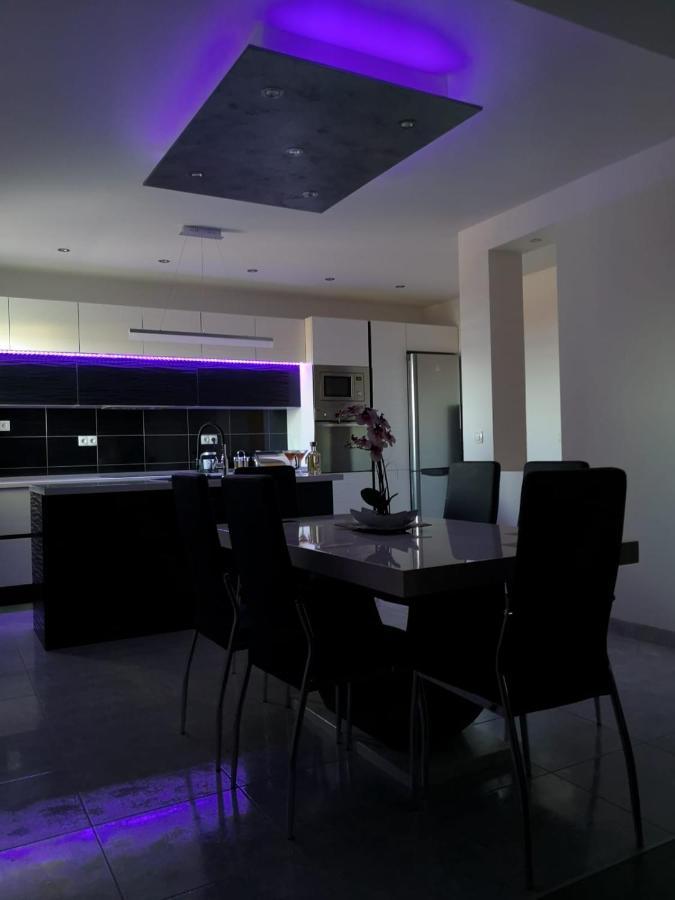 Apartment Istuk Kaštela Eksteriør bilde